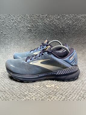 Brooks Adrenaline GTS 22 Running Shoes Size 10.5 Women’s